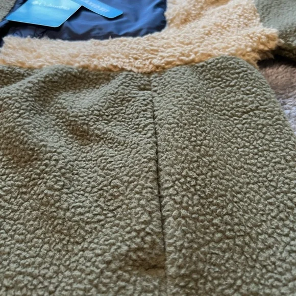 NWT Columbia Ladies' Half Snap Sherpa Fleece Pullover, Stone Green Beach - Picture 5 of 5